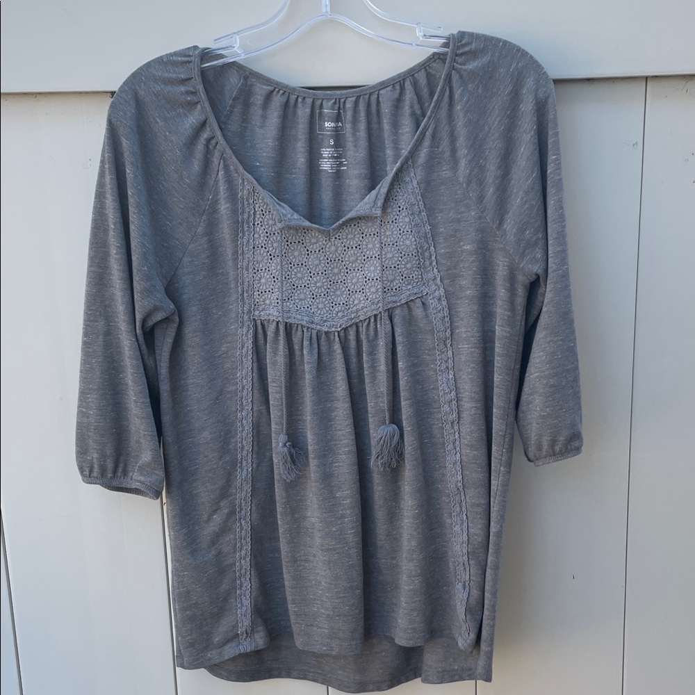 Women’s size S gray Gypsy style blouse by Sonoma